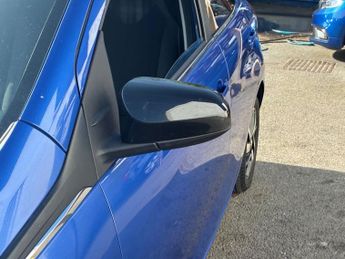 PEUGEOT 108 1.0 Allure Hatchback 5dr Petrol 2 Tronic Euro 6 (72 ps)