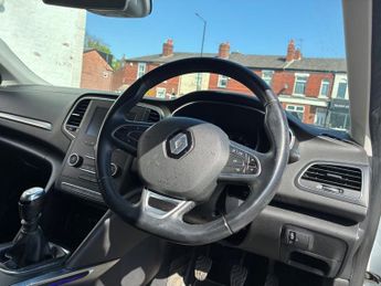 RENAULT MEGANE 1.2 TCe Dynamique Nav Hatchback 5dr Petrol Manual Euro 6 (s/s) (