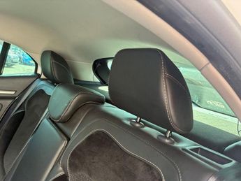 RENAULT MEGANE 1.2 TCe Dynamique Nav Hatchback 5dr Petrol Manual Euro 6 (s/s) (