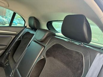 RENAULT MEGANE 1.2 TCe Dynamique Nav Hatchback 5dr Petrol Manual Euro 6 (s/s) (