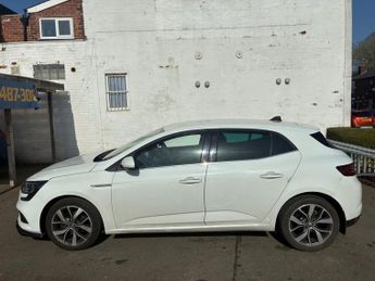 RENAULT MEGANE 1.2 TCe Dynamique Nav Hatchback 5dr Petrol Manual Euro 6 (s/s) (