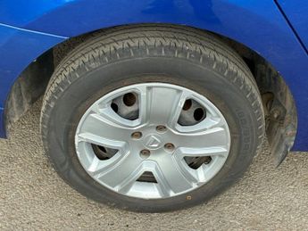 DACIA LOGAN MCV 0.9 TCe Comfort Estate 5dr Petrol Manual Euro 6 (s/s) (90 ps)