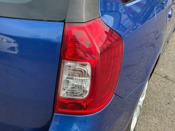 DACIA LOGAN MCV 0.9 TCe Comfort Estate 5dr Petrol Manual Euro 6 (s/s) (90 ps)