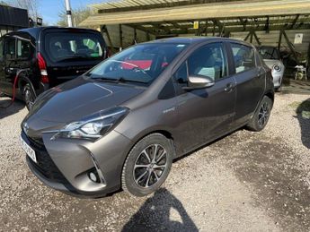TOYOTA YARIS 1.5 VVT-h Icon Tech Hatchback 5dr Petrol Hybrid E-CVT Euro 6 (s/