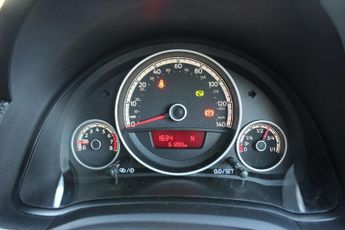 VOLKSWAGEN UP! 1.0 Move up! Hatchback 3dr Petrol ASG Euro 6 (60 ps)