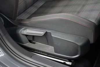 VOLKSWAGEN GOLF 2.0 TSI GTI Hatchback 5dr Petrol DSG Euro 6 (s/s) (245 ps)