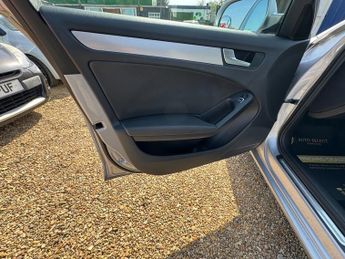 AUDI A4 AVANT 2.0 TDI SE Technik Estate 5dr Diesel Multitronic Euro 6 (s/s) (1