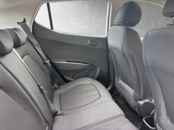 HYUNDAI I10 1.2 SE Hatchback 5dr Petrol Auto Euro 6 (87 ps)