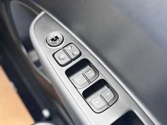 HYUNDAI I10 1.2 SE Hatchback 5dr Petrol Auto Euro 6 (87 ps)