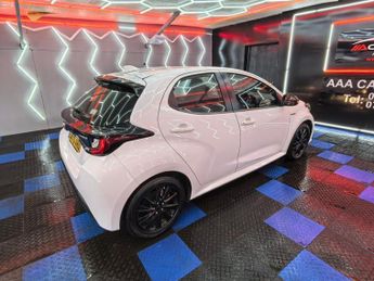 TOYOTA YARIS 1.5 VVT-h Icon Hatchback 5dr Petrol Hybrid E-CVT Euro 6 (s/s) (1