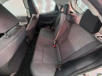 TOYOTA YARIS 1.5 VVT-h Icon Hatchback 5dr Petrol Hybrid E-CVT Euro 6 (s/s) (1