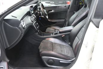 MERCEDES-BENZ CLA 2.1 CLA220d AMG Line Coupe 4dr Diesel 7G-DCT Euro 6 (s/s) (177 p
