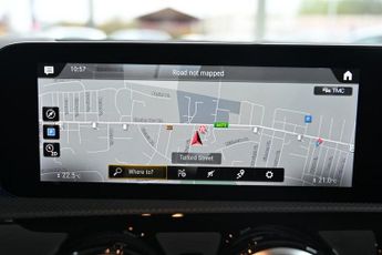 MERCEDES-BENZ A-CLASS 2.0 A35 AMG (Premium Plus) Hatchback 5dr Petrol 7G-DCT 4MATIC Eu