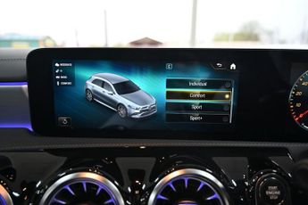 MERCEDES-BENZ A-CLASS 2.0 A35 AMG (Premium Plus) Hatchback 5dr Petrol 7G-DCT 4MATIC Eu
