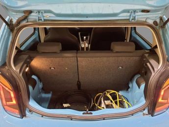 VOLKSWAGEN e-up! 36.8kWh e-up! Hatchback 5dr Electric Auto (82 ps) Multifunction 