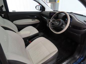 FIAT 500E 42kWh La Prima Hatchback 3dr Electric Auto (118 ps) Panoramic Su
