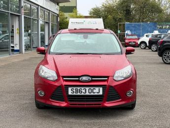 FORD FOCUS 1.6 Zetec Hatchback 5dr Petrol Manual Euro 5 (105 ps)