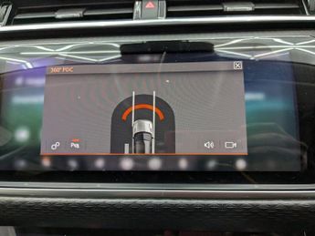 LAND ROVER RANGE ROVER VELAR 2.0 D180 R-Dynamic SE SUV 5dr Diesel Auto 4WD Euro 6 (s/s) (180 