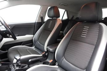 KIA STONIC 1.0 T-GDi 3 SUV 5dr Petrol DCT Euro 6 (s/s) (118 bhp)