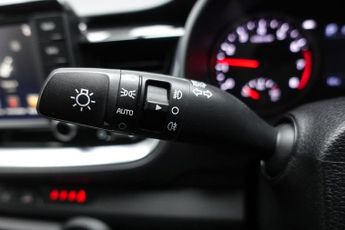 KIA STONIC 1.0 T-GDi 3 SUV 5dr Petrol DCT Euro 6 (s/s) (118 bhp)