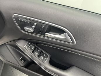 MERCEDES-BENZ GLA 1.6 GLA200 Sport (Premium Plus) SUV 5dr Petrol 7G-DCT Euro 6 (s/