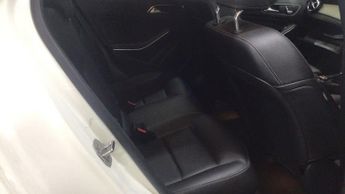 MERCEDES-BENZ GLA 1.6 GLA200 Sport (Premium Plus) SUV 5dr Petrol 7G-DCT Euro 6 (s/