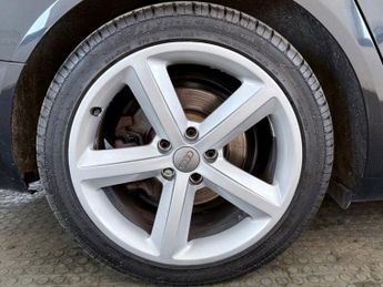 AUDI A6 AVANT 2.0 TDI S line Estate 5dr Diesel Multitronic Euro 5 (170 ps)