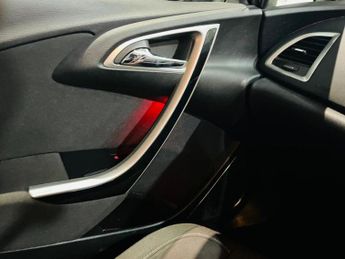 VAUXHALL ASTRA 1.7 CDTi SRi Hatchback 5dr Diesel Manual Euro 5 (125 ps)