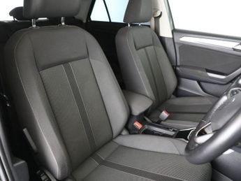 VOLKSWAGEN T-ROC 1.5 TSI Life SUV 5dr Petrol DSG Euro 6 (s/s) (150 ps)