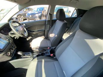 HYUNDAI I20 1.0 T-GDi SE Hatchback 5dr Petrol DCT Euro 6 (s/s) (100 ps)