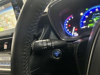 TOYOTA COROLLA 1.8 VVT-h GPF Icon Tech Touring Sports 5dr Petrol Hybrid CVT Eur