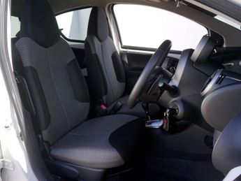 TOYOTA AYGO 1.0 VVT-i Fire Hatchback Petrol MultiMode (a/c) 5dr - Just 19,37