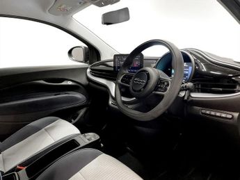 FIAT 500E 42kWh Icon Hatchback 3dr Electric Auto (118 ps)