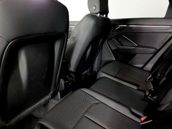 AUDI Q3 1.5 TFSI CoD 35 Black Edition SUV 5dr Petrol S Tronic Euro 6 (s/