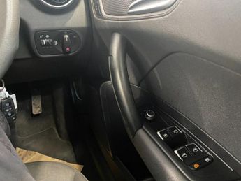 AUDI A1 1.0 TFSI SE Sportback 5dr Petrol S Tronic Euro 6 (s/s) (95 ps)