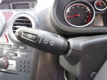 VAUXHALL CORSA 1.4 16V SE Hatchback 3dr Petrol Auto Euro 5 (100 ps)