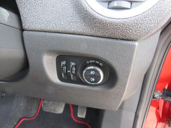 VAUXHALL CORSA 1.4 16V SE Hatchback 3dr Petrol Auto Euro 5 (100 ps)