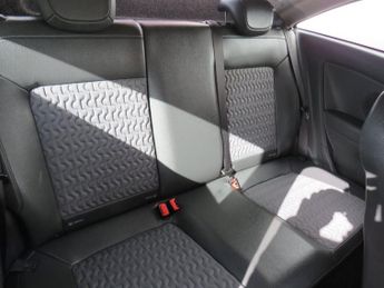 VAUXHALL CORSA 1.4 16V SE Hatchback 3dr Petrol Auto Euro 5 (100 ps)