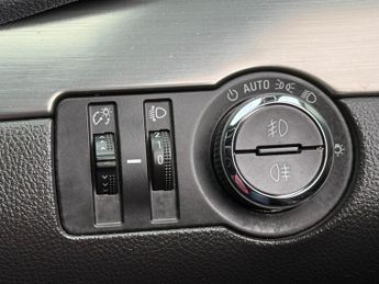 VAUXHALL MOKKA 1.4T SE SUV 5dr Petrol Auto 2WD Euro 5 (140 ps)