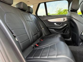MERCEDES-BENZ C-CLASS 2.0 C220d Sport (Premium Plus) Estate 5dr Diesel G-Tronic+ Euro 