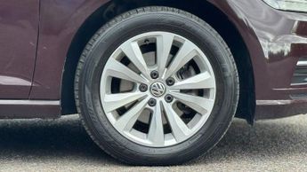 VOLKSWAGEN GOLF 1.6 TDI SE Nav Hatchback 5dr Diesel DSG Euro 6 (s/s) (115 ps)