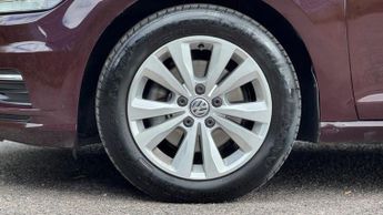 VOLKSWAGEN GOLF 1.6 TDI SE Nav Hatchback 5dr Diesel DSG Euro 6 (s/s) (115 ps)