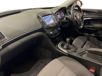 VAUXHALL INSIGNIA 1.4i Turbo SRi Nav Hatchback 5dr Petrol Manual Euro 6 (s/s) (140