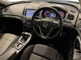 VAUXHALL INSIGNIA 1.4i Turbo SRi Nav Hatchback 5dr Petrol Manual Euro 6 (s/s) (140