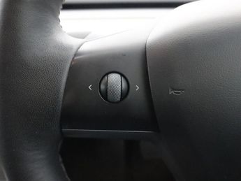 TESLA MODEL Y (Dual Motor) Long Range SUV 5dr Electric Auto 4WDE (384 bhp)