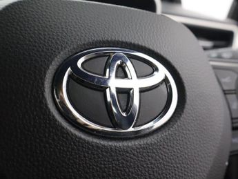 TOYOTA COROLLA 1.8 VVT-h GPF Icon Tech Touring Sports 5dr Petrol Hybrid CVT Eur