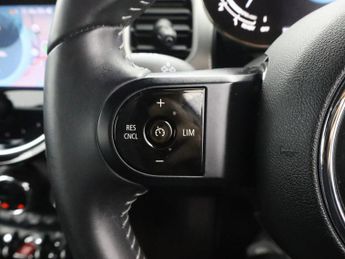 MINI HATCH 1.5 Cooper Exclusive Hatchback 5dr Petrol Steptronic Euro 6 (s/s