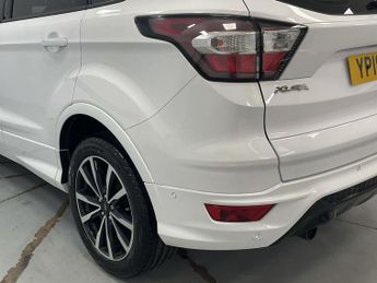 FORD KUGA 1.5 TDCi ST-Line SUV 5dr Diesel Powershift Euro 6 (s/s) (120 ps)