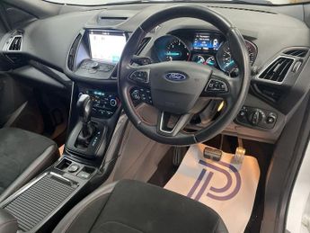 FORD KUGA 1.5 TDCi ST-Line SUV 5dr Diesel Powershift Euro 6 (s/s) (120 ps)