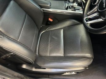 JAGUAR XE 2.0 P250i R-Dynamic Black Saloon 4dr Petrol Auto Euro 6 (s/s) (2